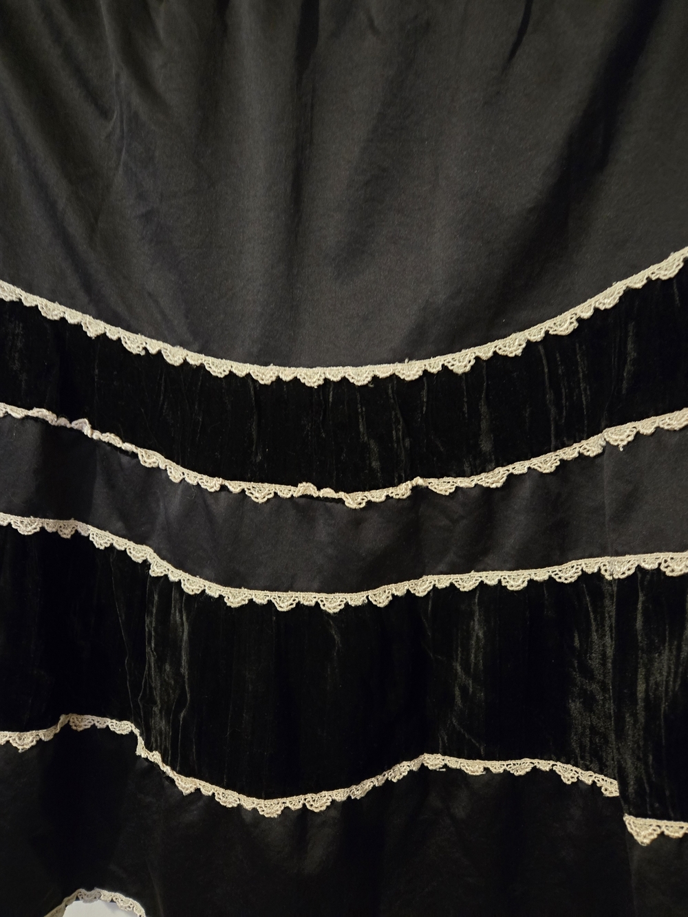 Mossimo Women Black Skirt - Size L - Picture 6 of 8